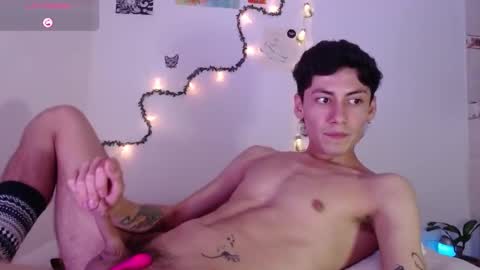 Amad Passer x guests   Independent model online show from 01.15.25