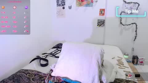 Amad Passer x guests   Independent model online show from 02.05.25