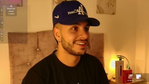 Snapshot of amadeo_wild chatting on 04.26.26 Amadeo Wild online show from 04.26.26