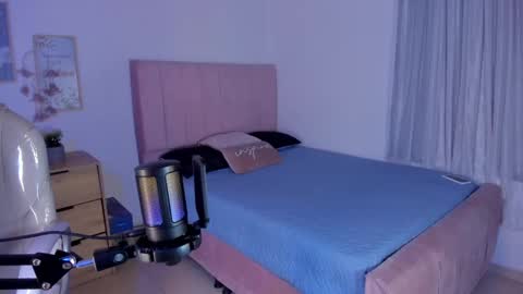 B I A N C A online show from 02.20.25