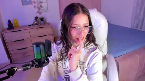 B I A N C A online show from 03.11.25