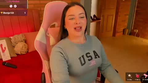 Snapshot of amaia_monet chatting on 07.14.26 Hi Im AmaiaHelp me reach 100 likes online show from 07.14.26