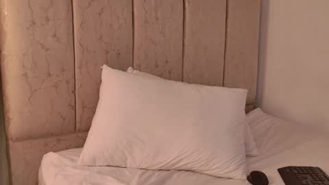 Snapshot of amaia_saenz_oa chatting on 03.04.26 amaia_saenz_oa online show from 03.04.26