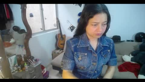 Snapshot of amaia_t chatting on 06.05.26 Amaia online show from 06.05.26