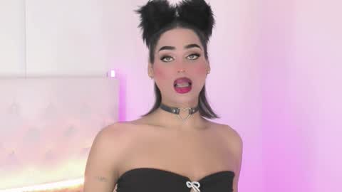 amal_baddel_ online show from 12.23.25