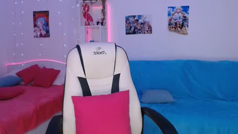 Snapshot of amala_lee chatting on 02.24.25 Alice online show from 02.24.25