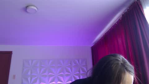 Amalett online show from 10.13.25