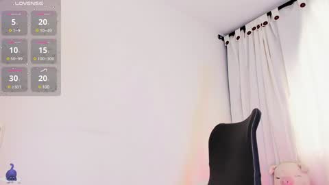 Amalia    real MIA  online show from 12.18.24