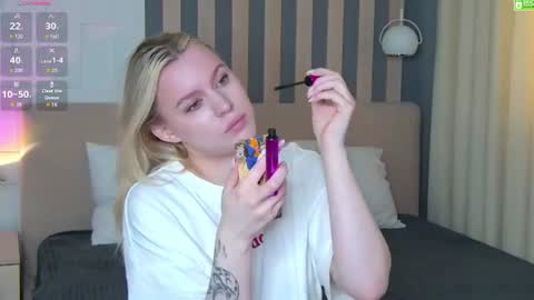 Snapshot of amaliabell chatting on 07.21.26 Amalia online show from 07.21.26