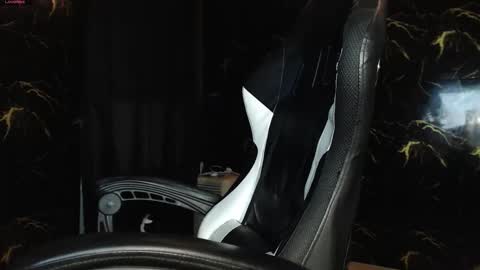 Snapshot of amand_sex chatting on 10.18.25 amand_sex online show from 10.18.25