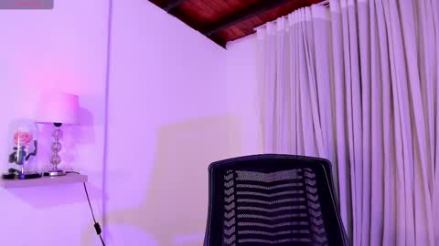 Luisa online show from 03.11.25