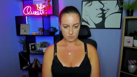 Snapshot of amanda_burn chatting on 06.25.26 Amanda online show from 06.25.26