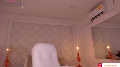 Snapshot of amanda_colin chatting on 09.10.25 Amanda online show from 09.10.25