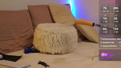 Snapshot of amanda_millf chatting on 12.01.24 Amanda       I belong to Master James online show from 12.01.24