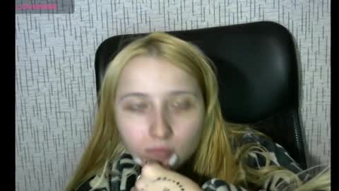 Snapshot of amanda_sherr chatting on 12.30.24 Amanda online show from 12.30.24