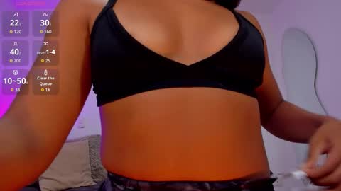 Snapshot of amandaconnerx chatting on 11.21.25 Amanda online show from 11.21.25