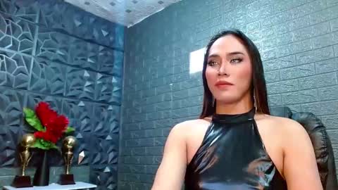 Snapshot of amandaleon chatting on 01.22.25 amandaleon online show from 01.22.25