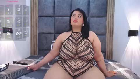 Snapshot of amandarousell chatting on 10.20.25 AmandaRousel  online show from 10.20.25