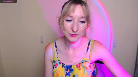 Snapshot of amandasentin chatting on 07.30.26 Amanda online show from 07.30.26