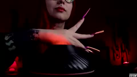 Goddess Amanita online show from 09.11.25