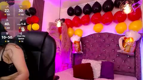 Snapshot of amara_davis1 chatting on 09.29.25 amara_davis1 online show from 09.29.25