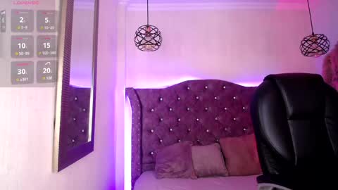 amara_davis1 online show from 04.20.26