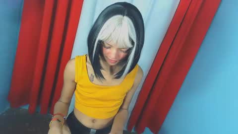 Snapshot of amara_fuck69 chatting on 02.21.25 amara_fuck69 online show from 02.21.25