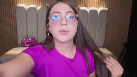 amara_sexy_ online show from 02.22.26