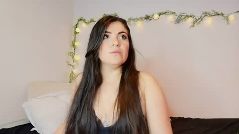 Amara Vega  online show from 05.30.26