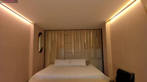 Amara Di online show from 04.10.26