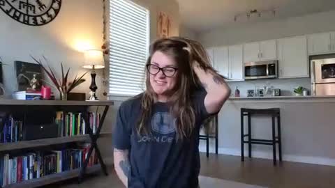 Amara Jezebel online show from 10.23.25