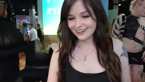 Amara online show from 04.10.26