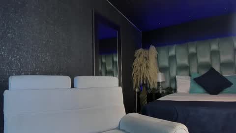 Emily online show from 09.23.25