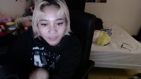 leash online show from 12.26.24