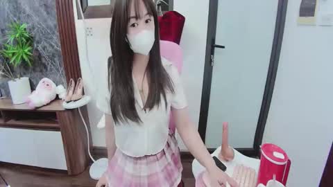 Snapshot of amaya8386 chatting on 12.05.25 ami online show from 12.05.25