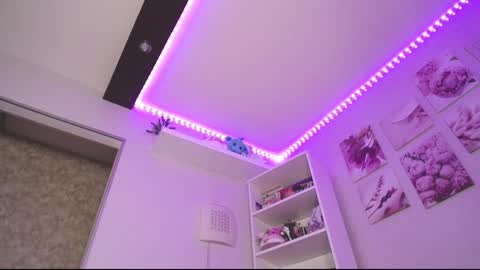 amazing_agness online show from 01.14.25