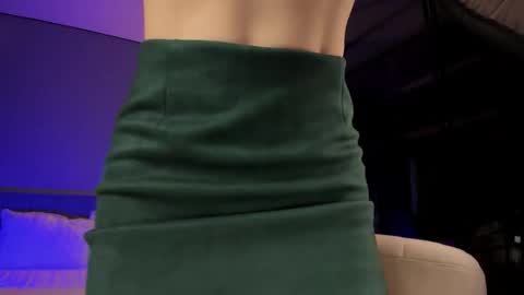 Snapshot of amazing_bitch chatting on 11.20.25 Stasy online show from 11.20.25