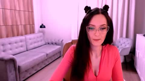 Izza online show from 02.10.26