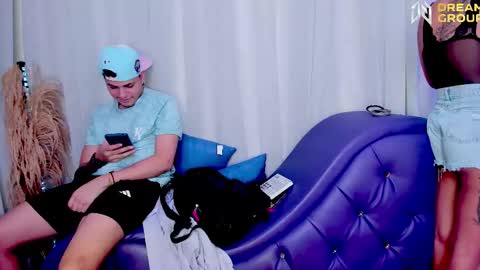 3some HORNY KIMGOOD GIRL LOOKING TO EXPERIENCE ALL KINDS OF SHOW online show from 10.13.25