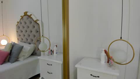 Sara online show from 12.26.24