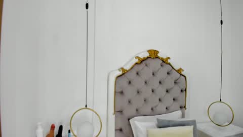 Sara online show from 12.31.24