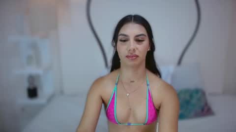 Ambar Collins online show from 04.22.26