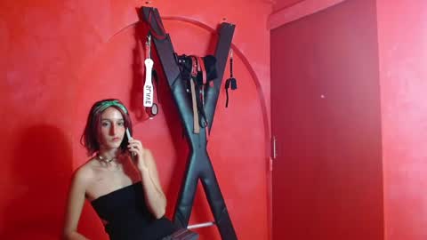 Snapshot of ambar_roux1 chatting on 03.01.25 ambar_roux1 online show from 03.01.25