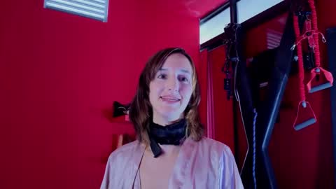 Snapshot of ambar_roux1 chatting on 10.17.25 ambar_roux1 online show from 10.17.25