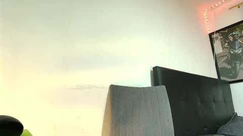 Snapshot of ambargil__ chatting on 01.20.25 ambargil__ online show from 01.20.25