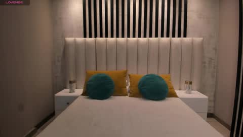 Ambar  online show from 11.13.25