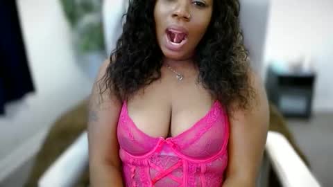 Amoya online show from 10.30.25