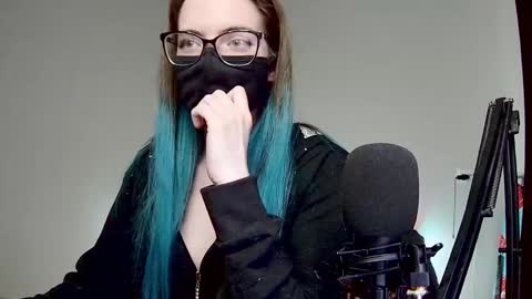 Snapshot of amber_candyfloss chatting on 12.30.24 Amber non-nude model online show from 12.30.24