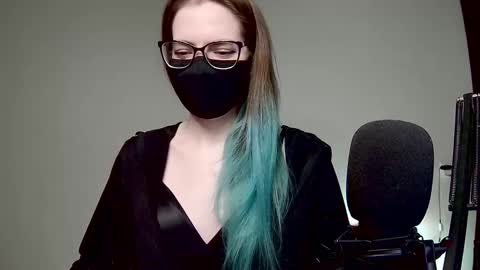 Snapshot of amber_candyfloss chatting on 02.19.25 Amber non-nude model online show from 02.19.25