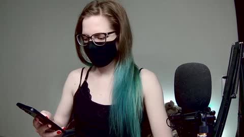 Snapshot of amber_candyfloss chatting on 02.26.25 Amber non-nude model online show from 02.26.25